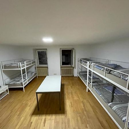 Schlaffburg Apartamento Klosterneuburg Exterior foto