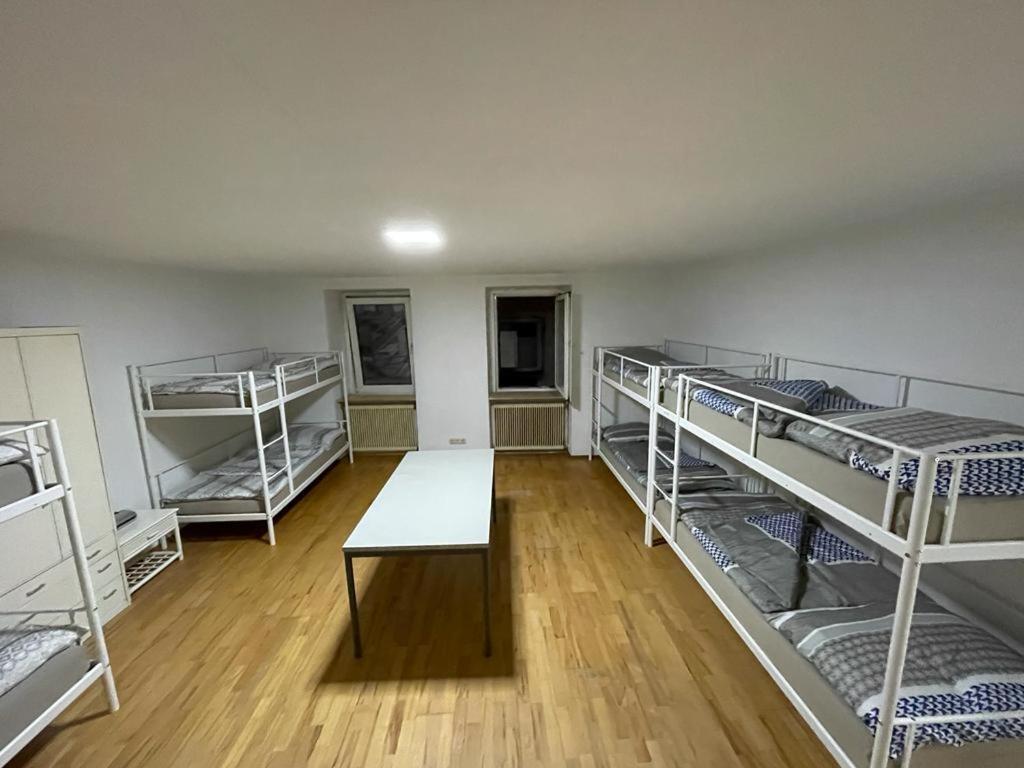 Schlaffburg Apartamento Klosterneuburg Exterior foto