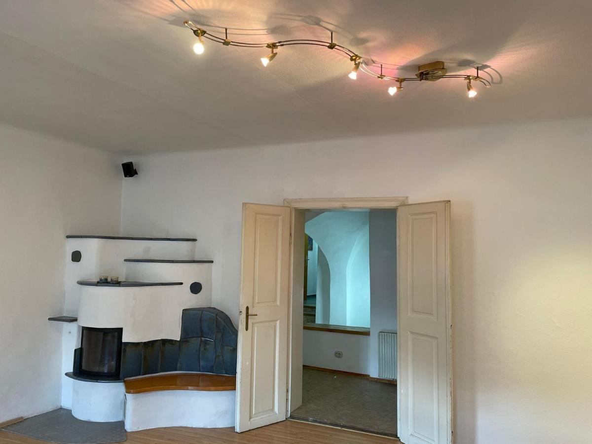 Schlaffburg Apartamento Klosterneuburg Exterior foto