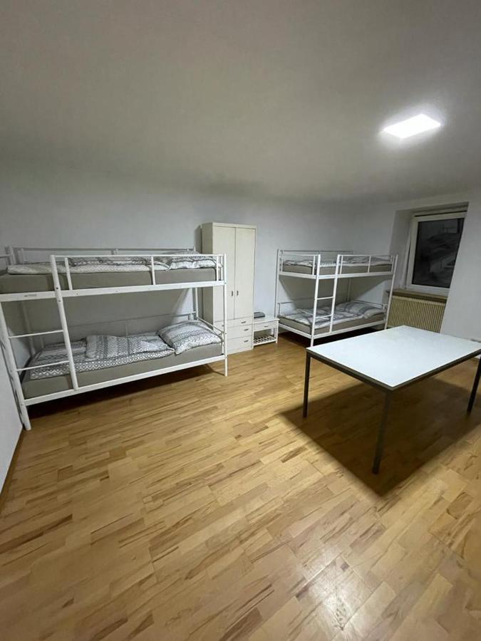 Schlaffburg Apartamento Klosterneuburg Exterior foto
